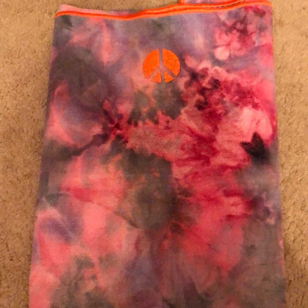 Yogitoes hot yoga towel
